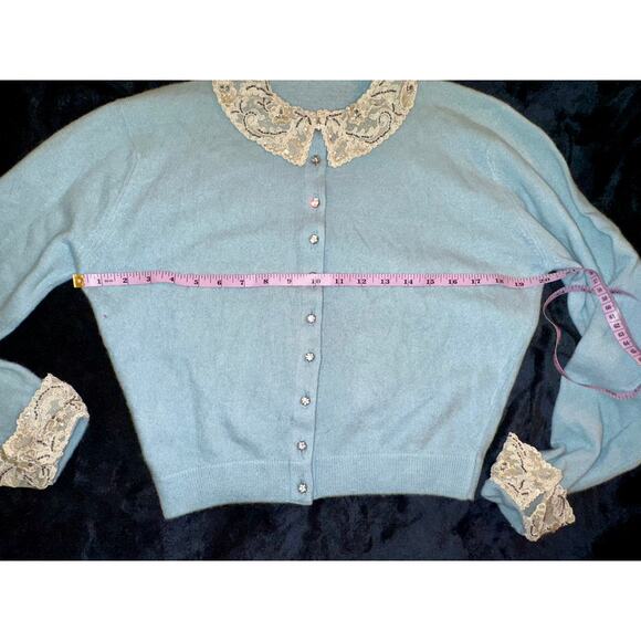 VINTAGE LACE PEARL BEADED COLLAR RHINESTONE BUTTON CASHMERE CARDIGAN SWEATER - Picture 6 of 10